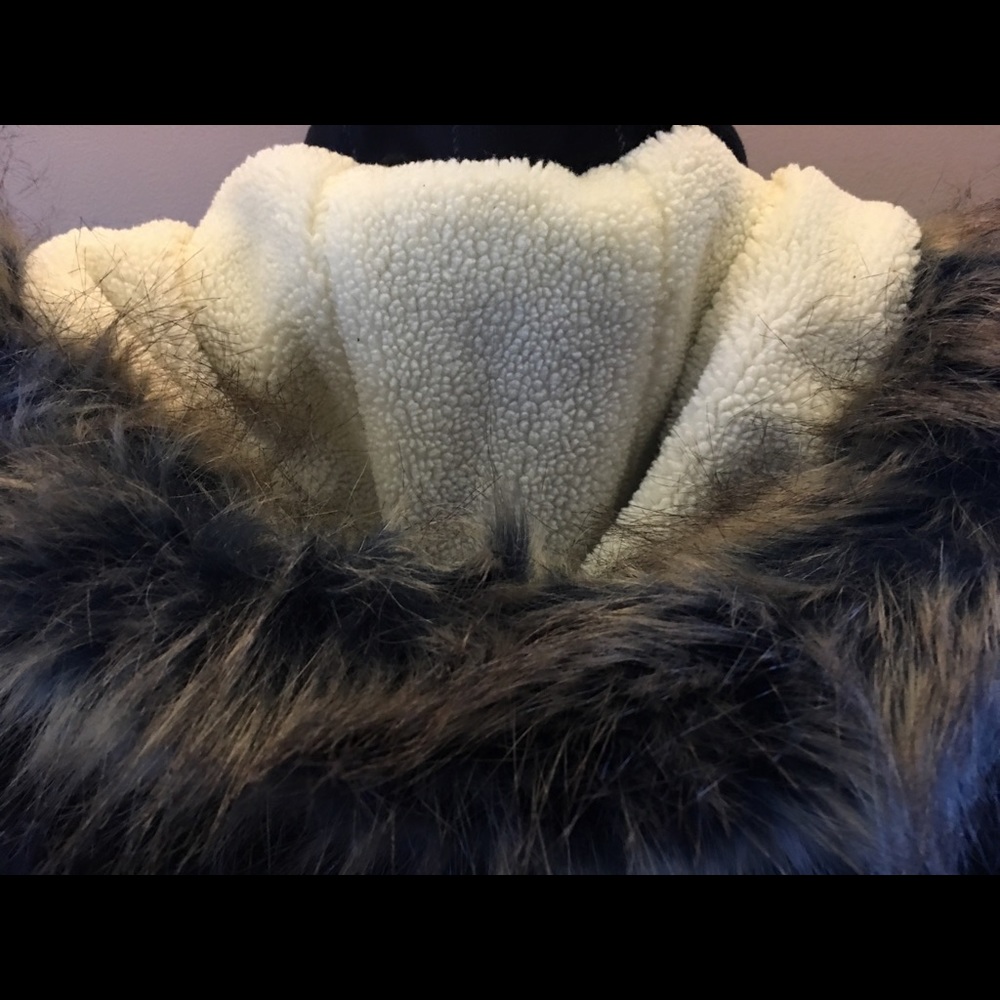 Pink Envelope Navy Coat - Picture 4 of 5